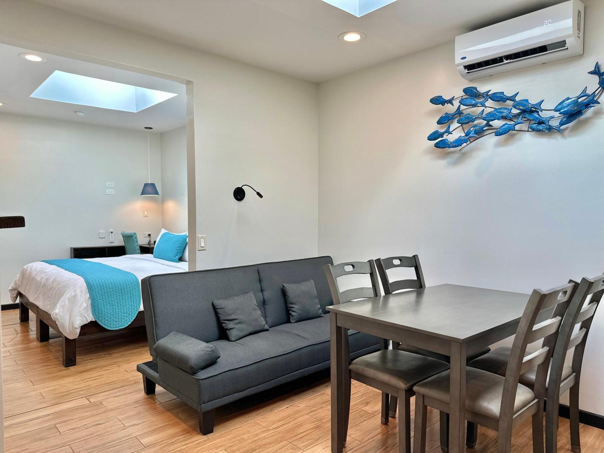 Palau Central Hotel Koror Kamer foto